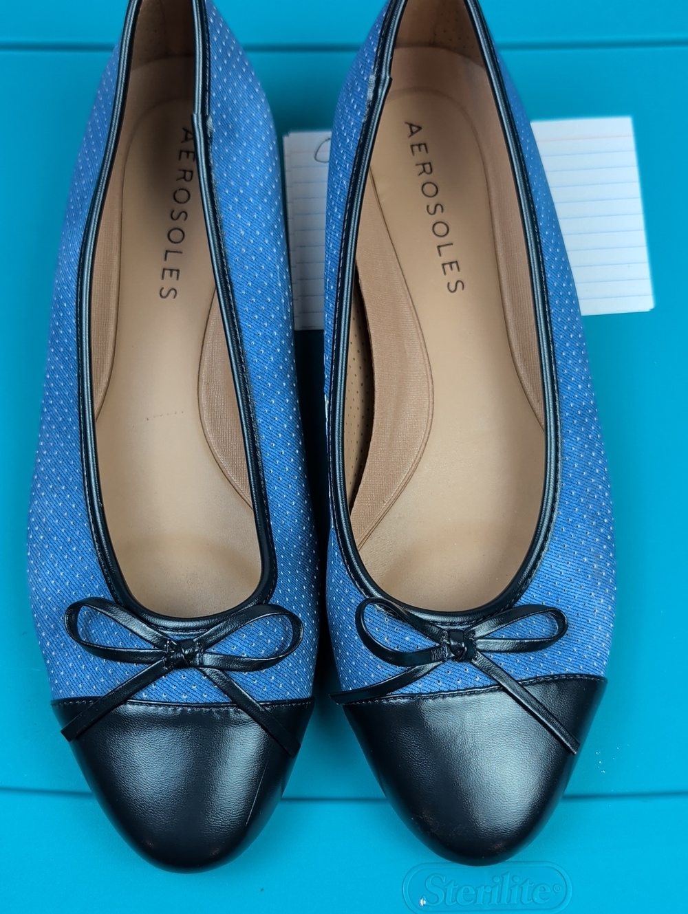 Aerosoles Blue and Black Cap-Toe Ballet Flats 9.5